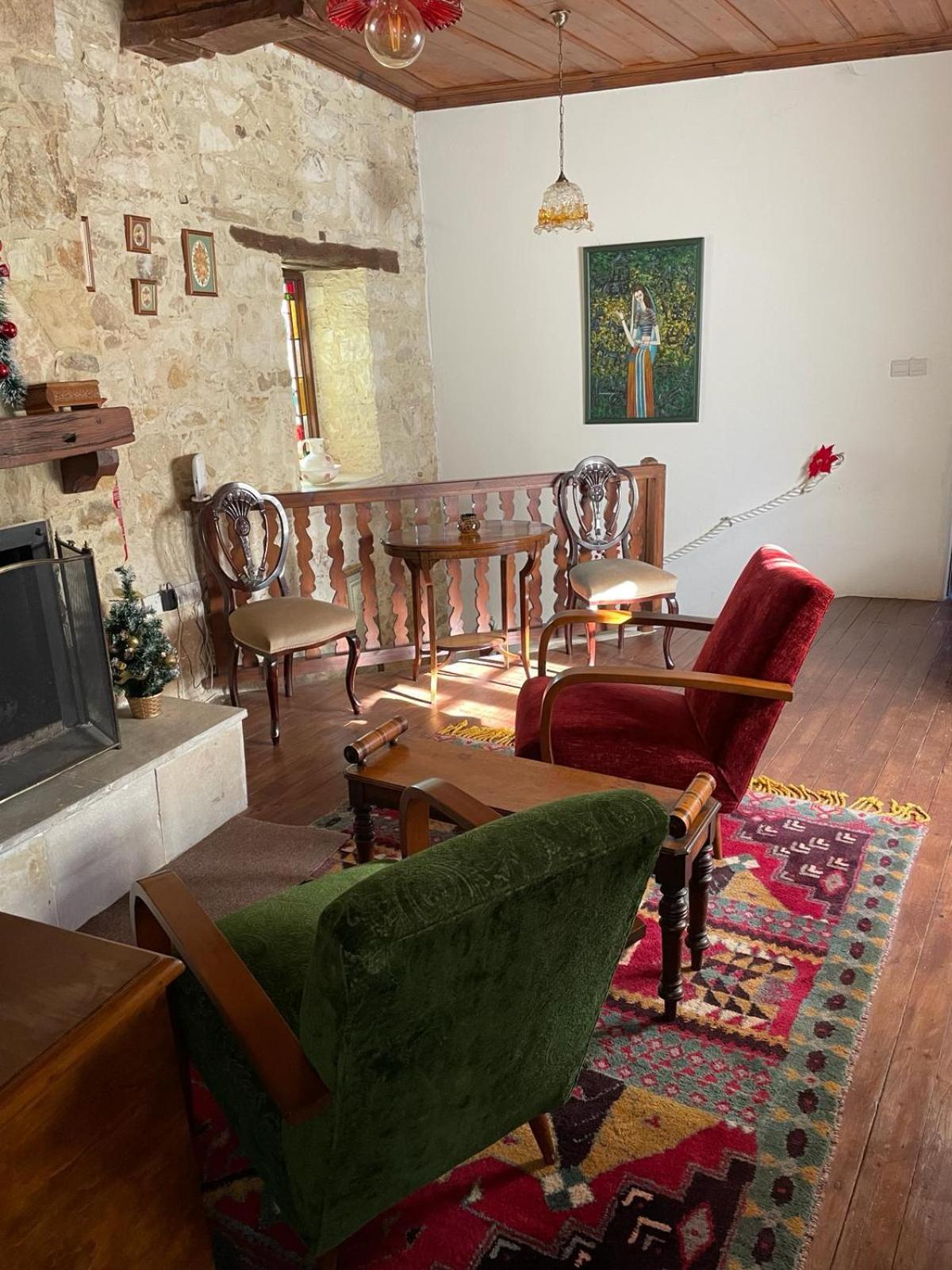 אומודוס Afames House - Beautiful Traditional House מראה חיצוני תמונה